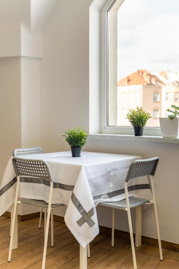 Gems Hostel Głogów Eksteriør billede